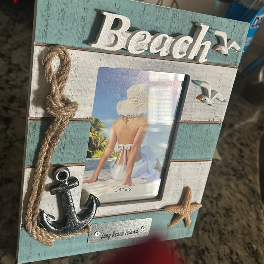 “Long Beach Island” Beach Picture Frame - New & so pretty ! 3.5” x 5” - Picture 3 of 4